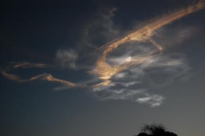 Space Shuttle STS-131 launch, April 5 2010, noctilucent cloud.